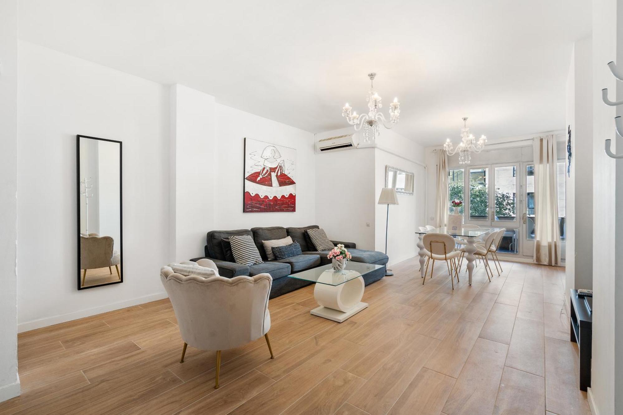 Fridays Flats Spacious 4Br Family Retreat Barcelona Kültér fotó