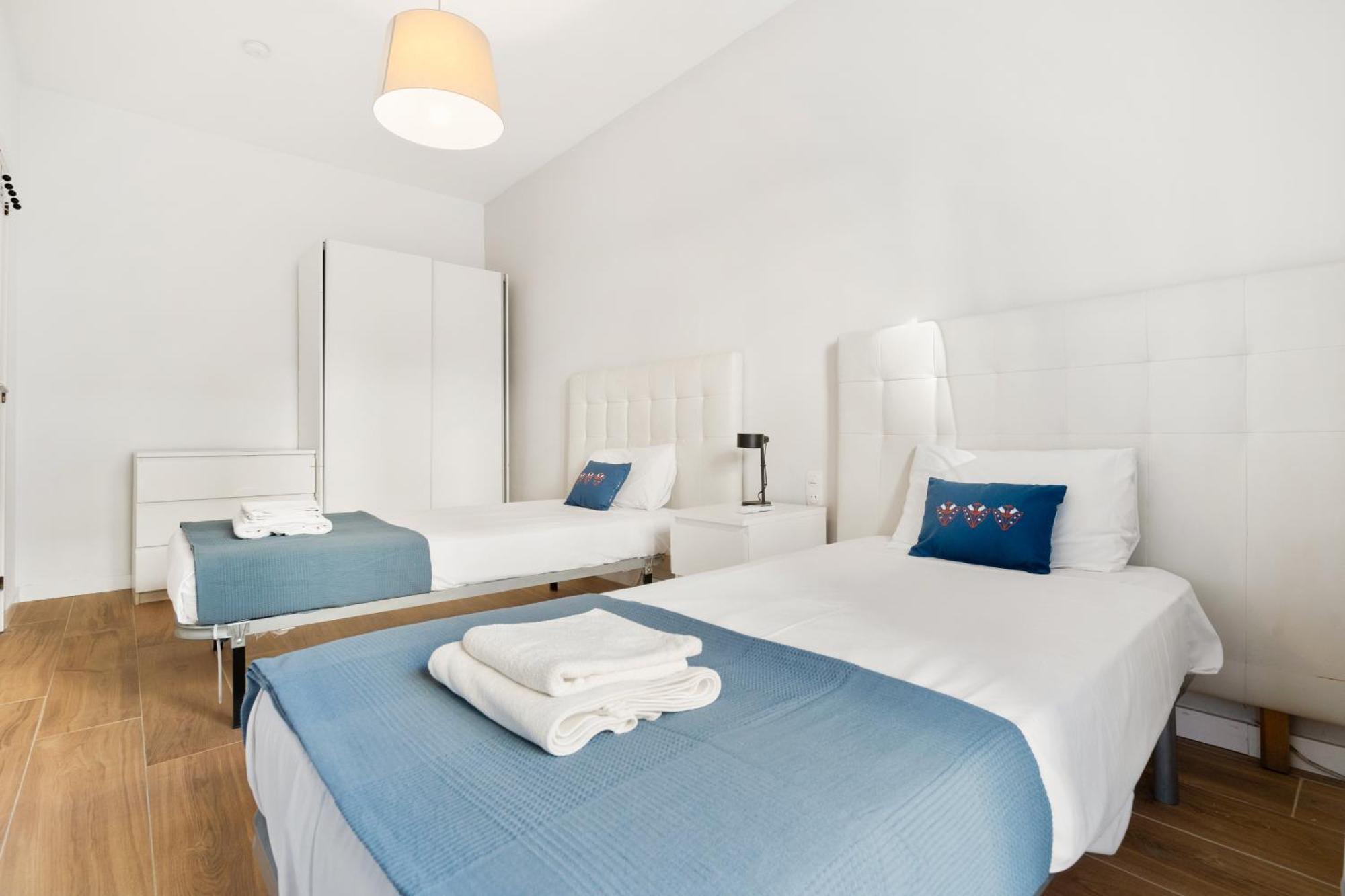 Fridays Flats Spacious 4Br Family Retreat Barcelona Kültér fotó