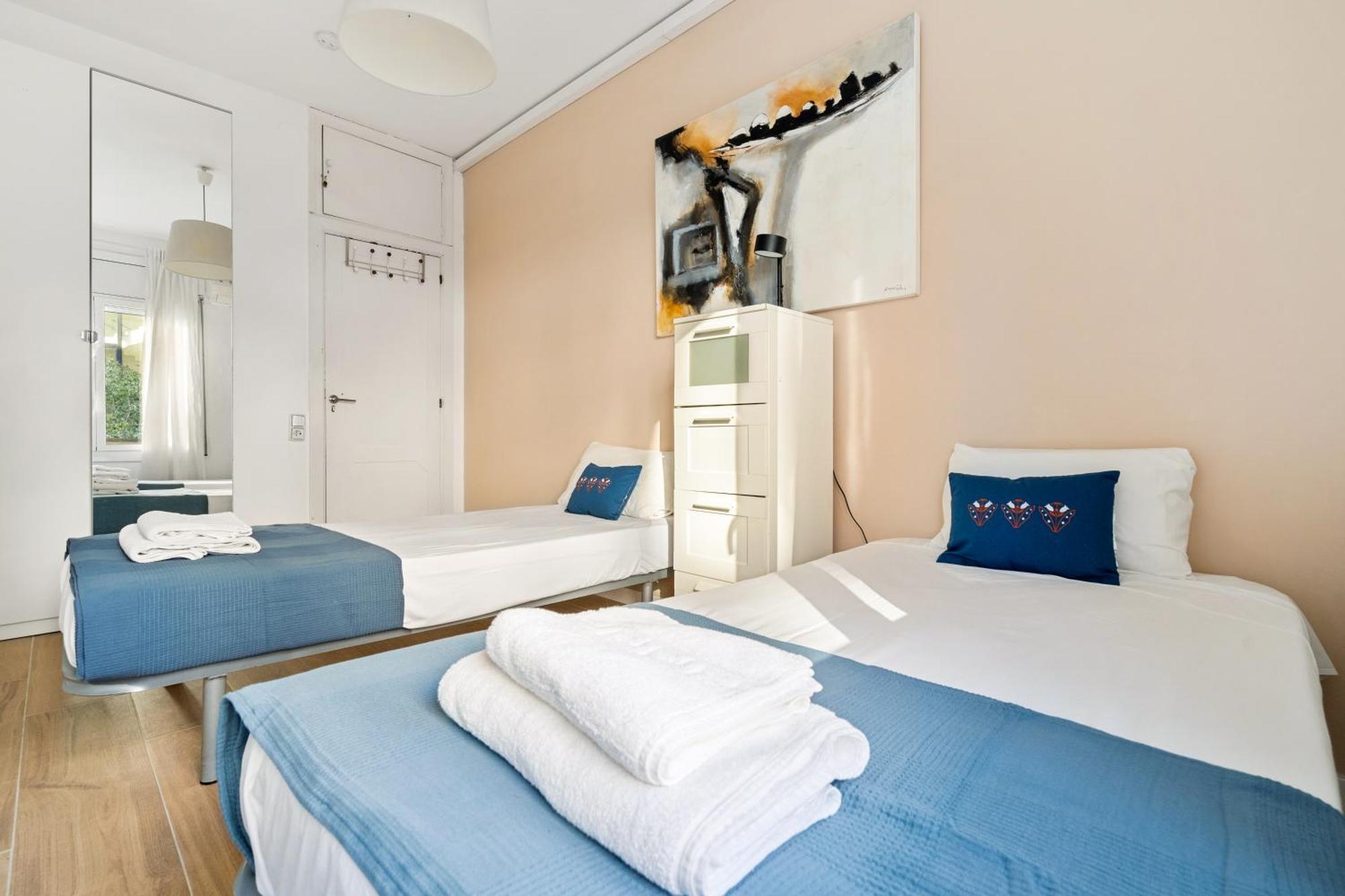 Fridays Flats Spacious 4Br Family Retreat Barcelona Kültér fotó